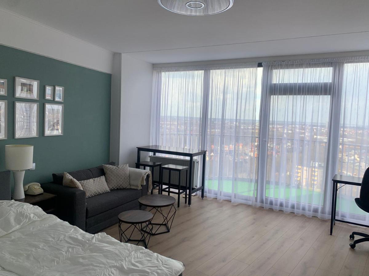 Sky Apartment Im Hotelturm Augsburg Exterior photo